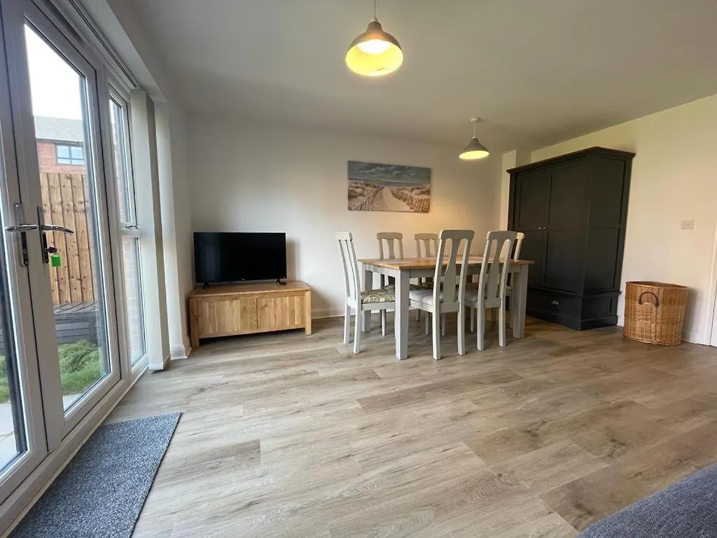 Apartment Barry Waterfront Stays - Entire 3 Bed Property